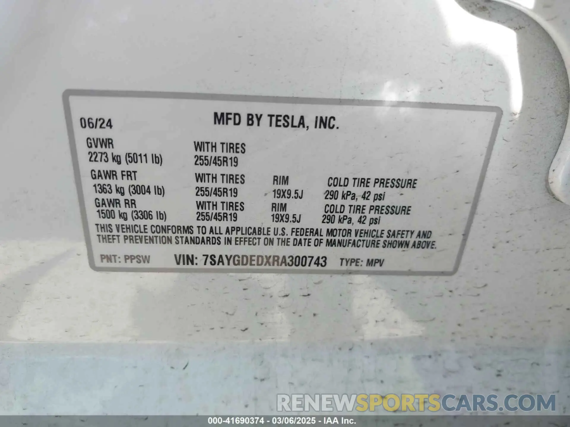 9 Фотография поврежденного автомобиля 7SAYGDEDXRA300743 TESLA MODEL Y 2024