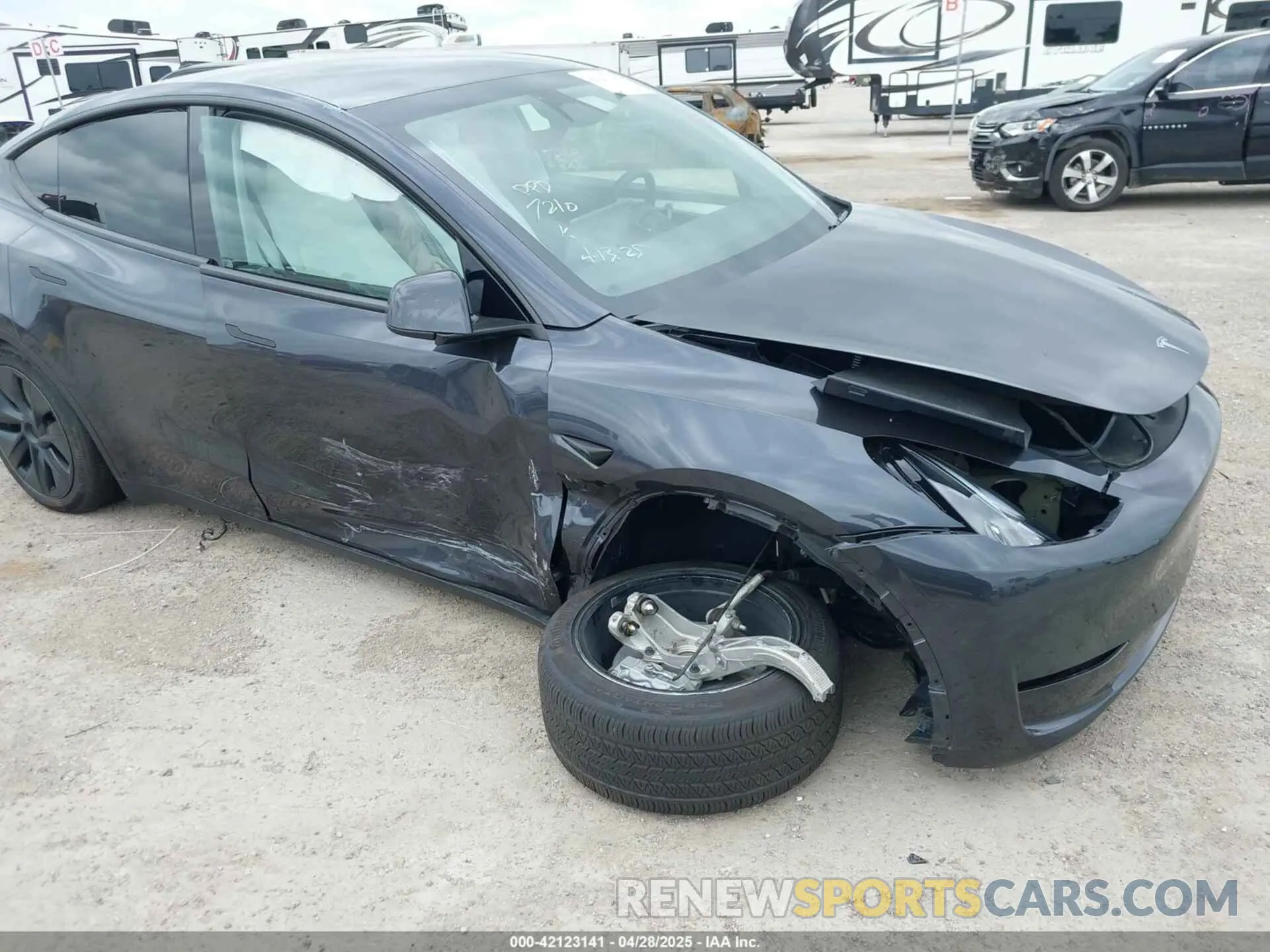 6 Фотография поврежденного автомобиля 7SAYGDEDXRA307210 TESLA MODEL Y 2024