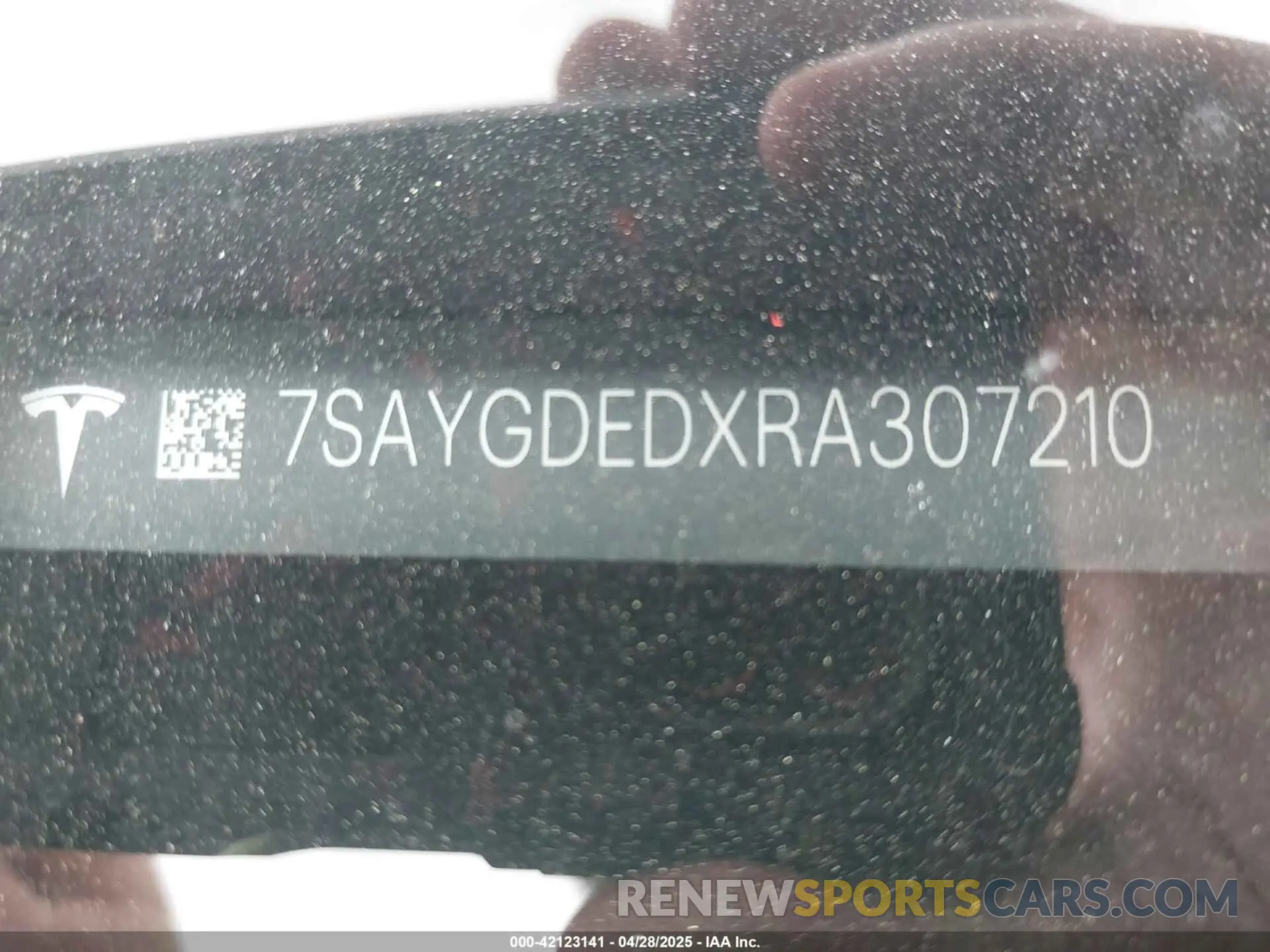 9 Фотография поврежденного автомобиля 7SAYGDEDXRA307210 TESLA MODEL Y 2024