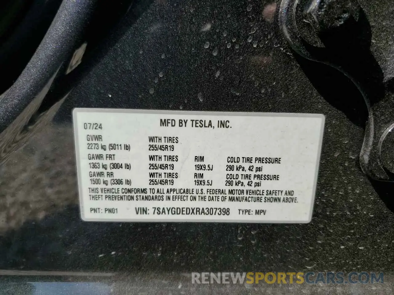 14 Photograph of a damaged car 7SAYGDEDXRA307398 TESLA MODEL Y 2024