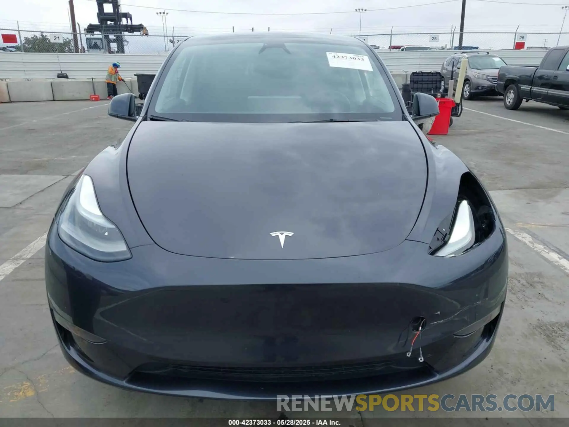 13 Фотография поврежденного автомобиля 7SAYGDEDXRF032666 TESLA MODEL Y 2024