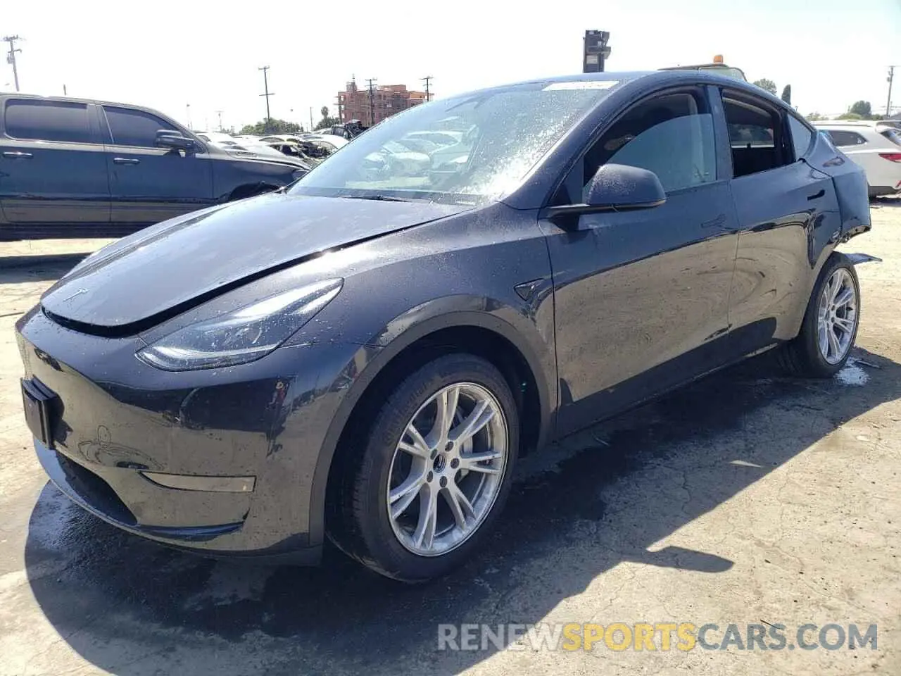 1 Фотография поврежденного автомобиля 7SAYGDEDXRF052447 TESLA MODEL Y 2024