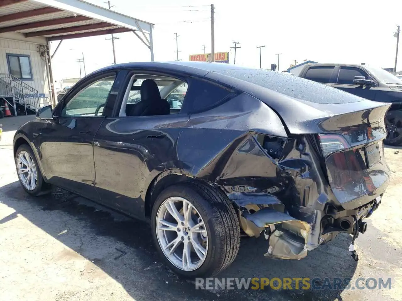 2 Фотография поврежденного автомобиля 7SAYGDEDXRF052447 TESLA MODEL Y 2024