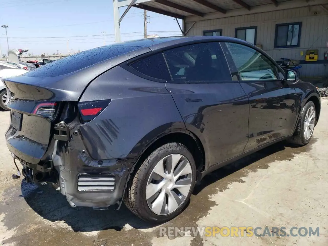 3 Фотография поврежденного автомобиля 7SAYGDEDXRF052447 TESLA MODEL Y 2024
