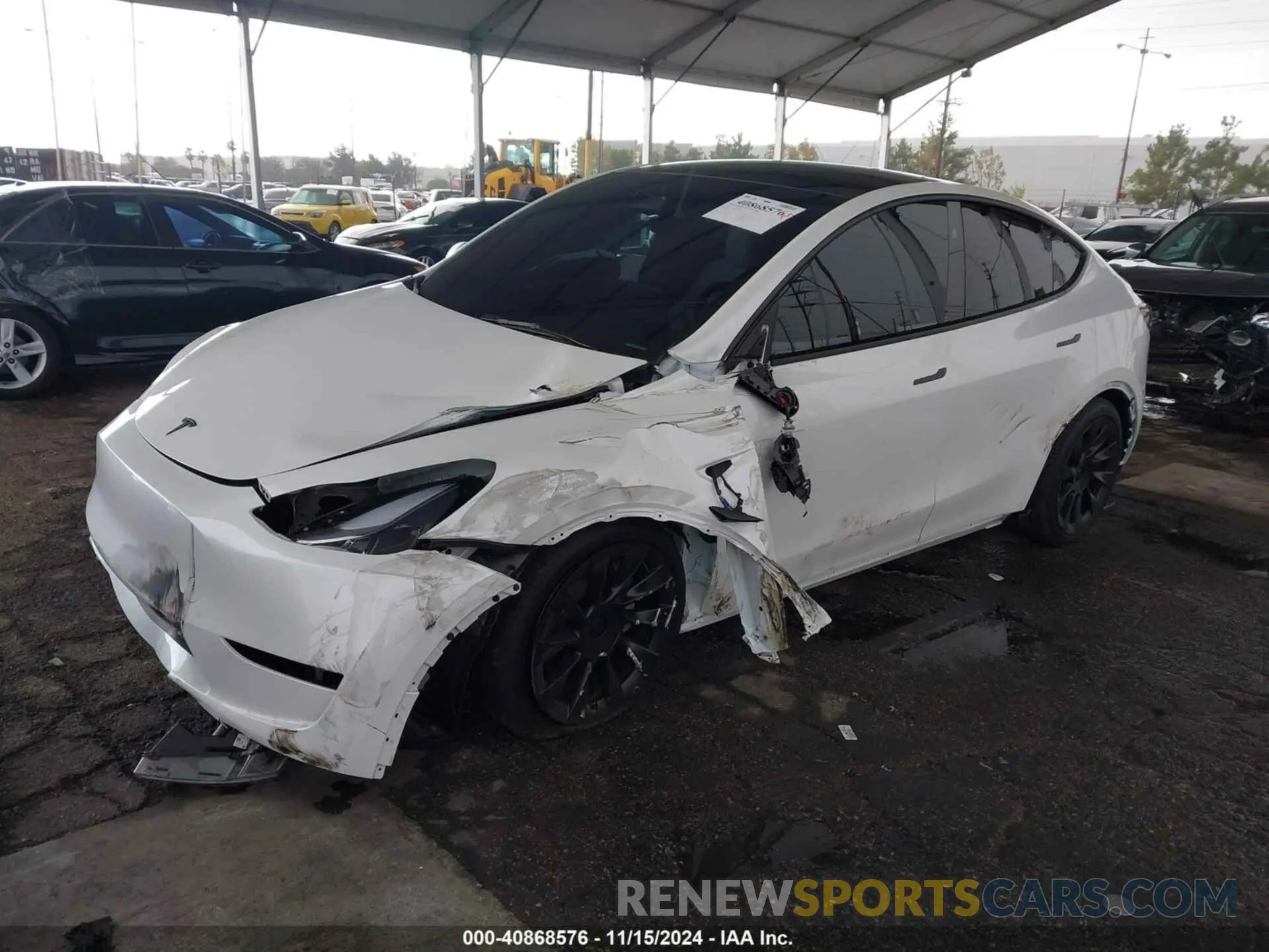 2 Photograph of a damaged car 7SAYGDEDXRF108967 TESLA MODEL Y 2024