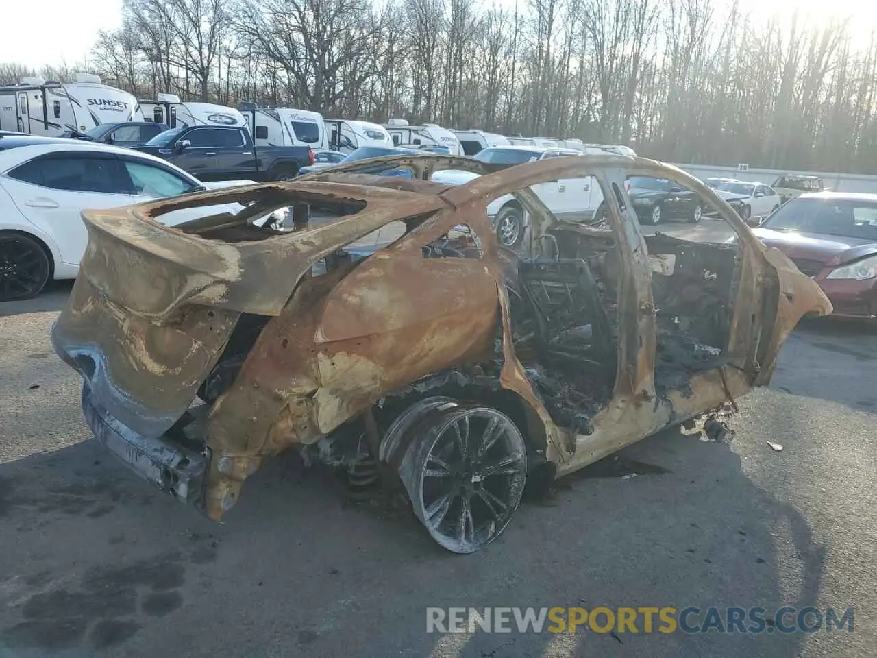 3 Photograph of a damaged car 7SAYGDEDXRF111335 TESLA MODEL Y 2024