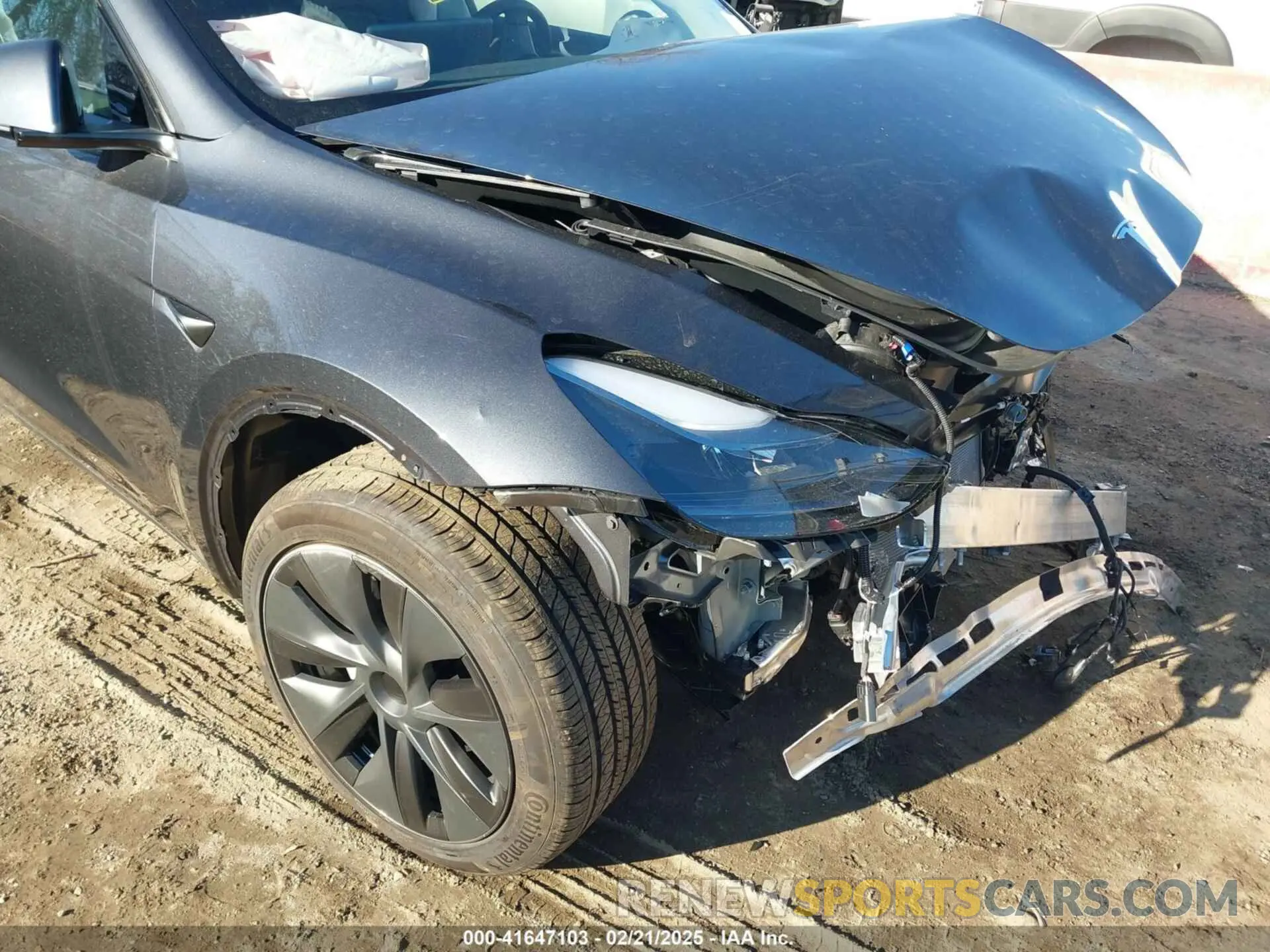 18 Фотография поврежденного автомобиля 7SAYGDEDXRF205280 TESLA MODEL Y 2024
