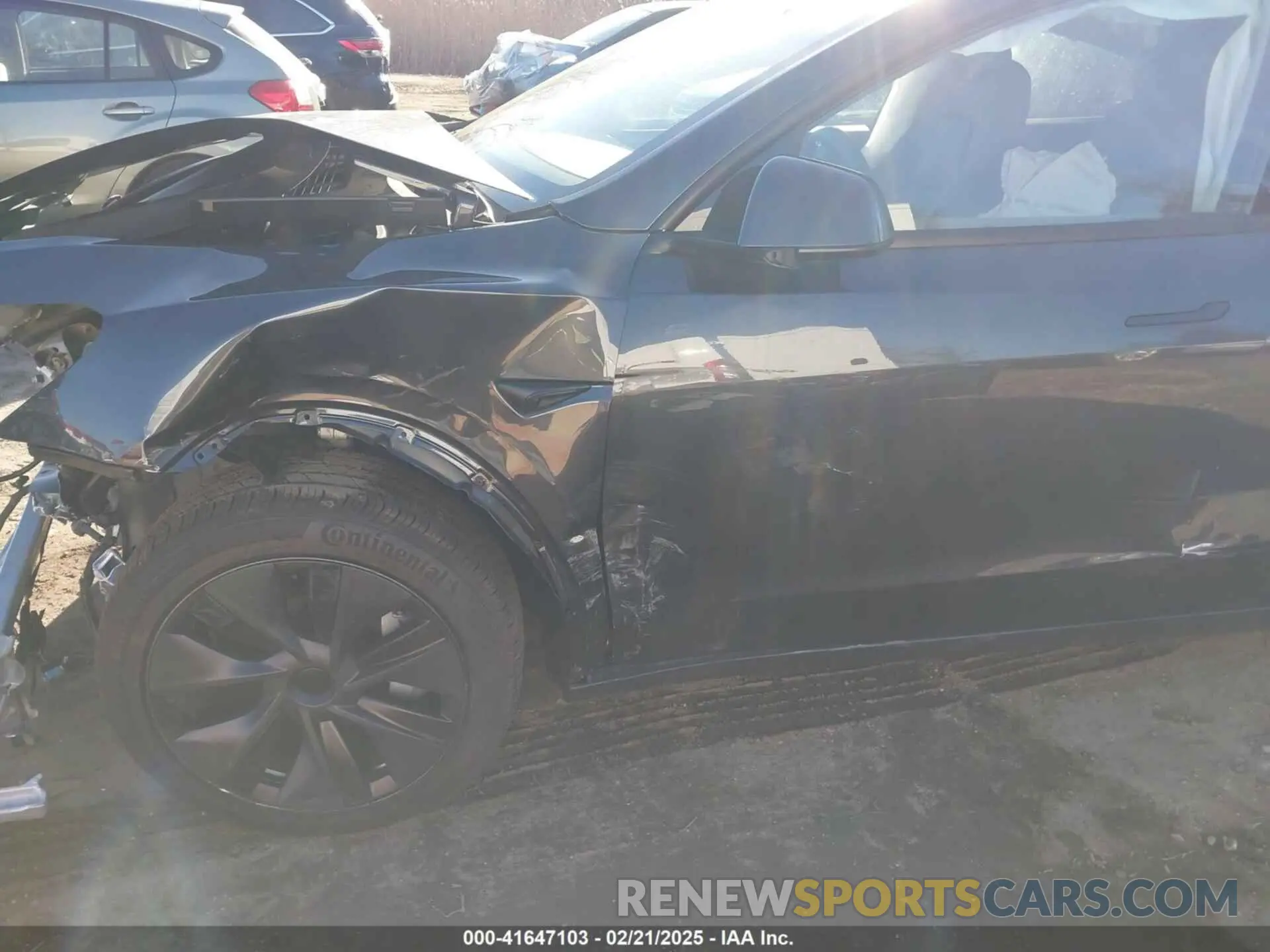 21 Фотография поврежденного автомобиля 7SAYGDEDXRF205280 TESLA MODEL Y 2024