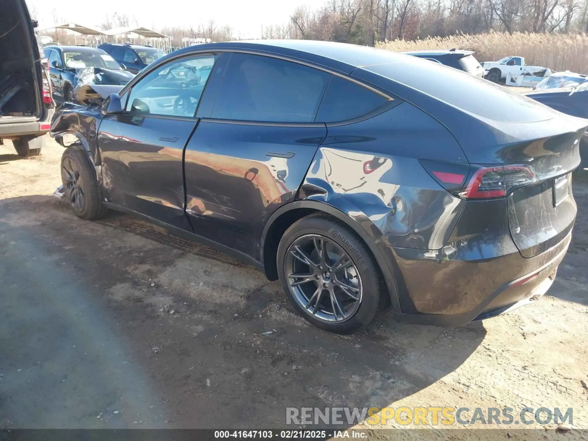 3 Фотография поврежденного автомобиля 7SAYGDEDXRF205280 TESLA MODEL Y 2024