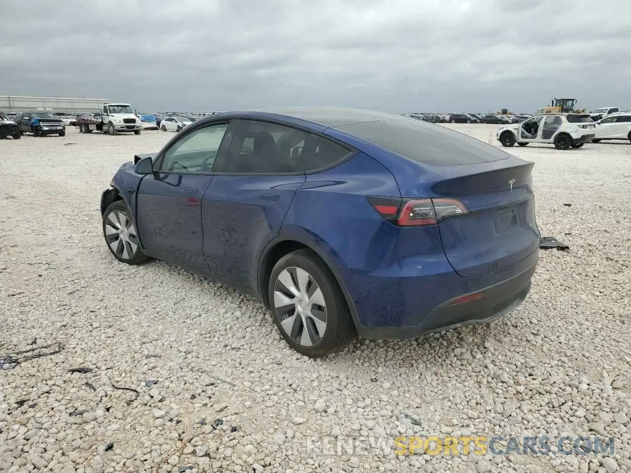 2 Фотография поврежденного автомобиля 7SAYGDEE0RA220750 TESLA MODEL Y 2024