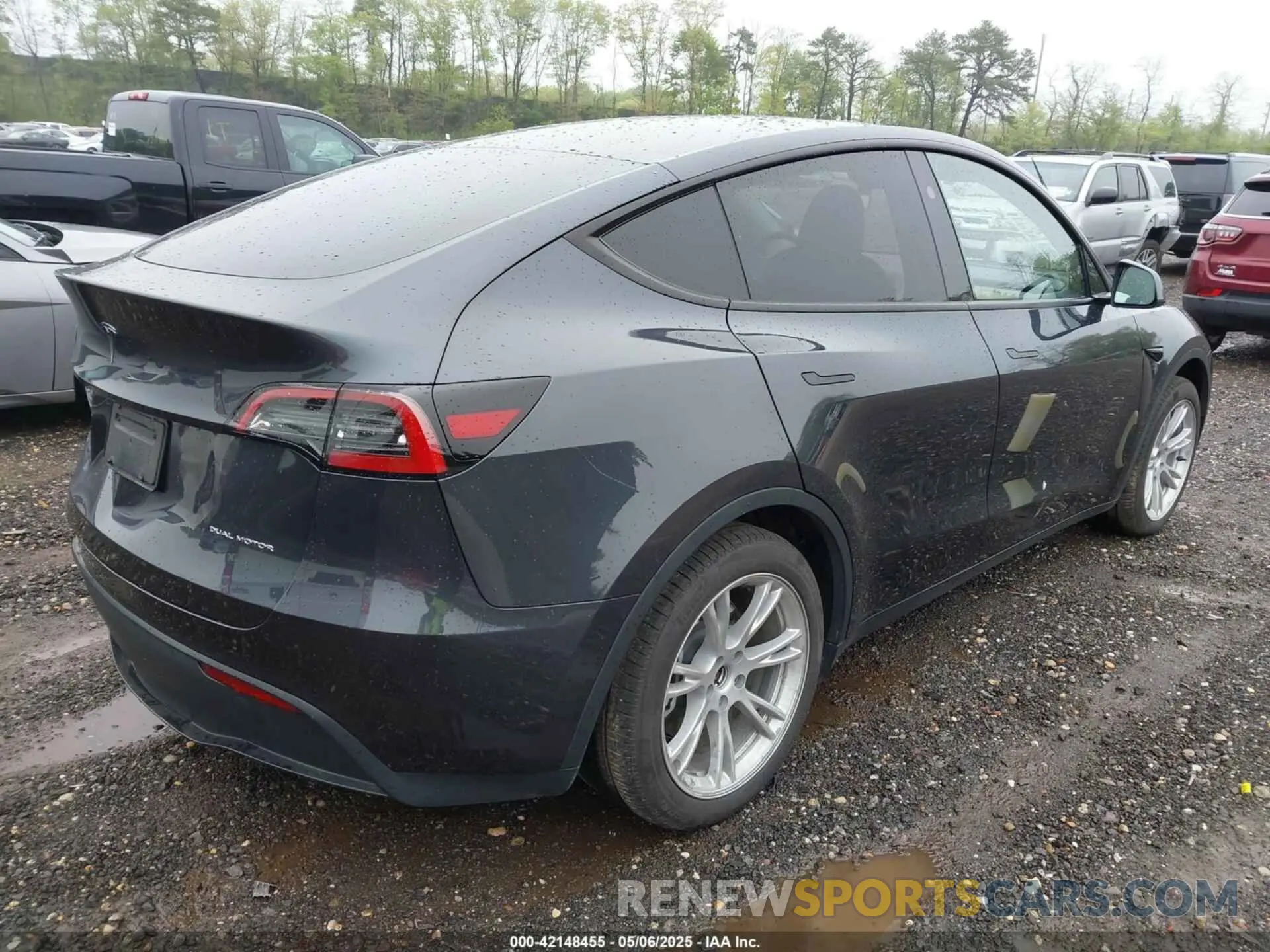 4 Фотография поврежденного автомобиля 7SAYGDEE0RA229691 TESLA MODEL Y 2024