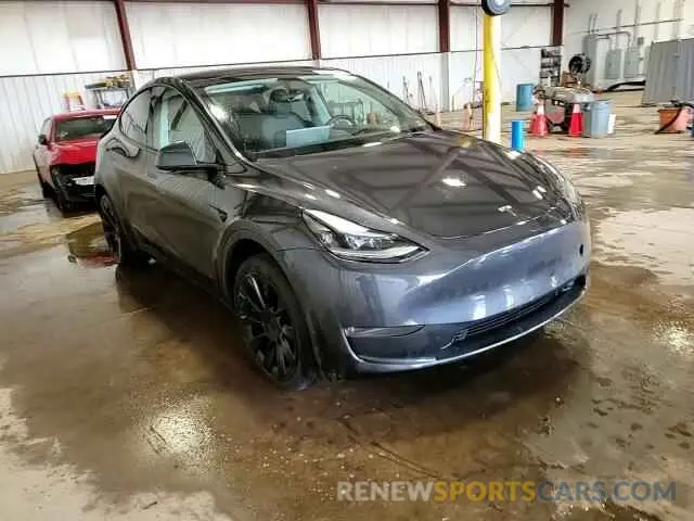 13 Photograph of a damaged car 7SAYGDEE0RA260598 TESLA MODEL Y 2024