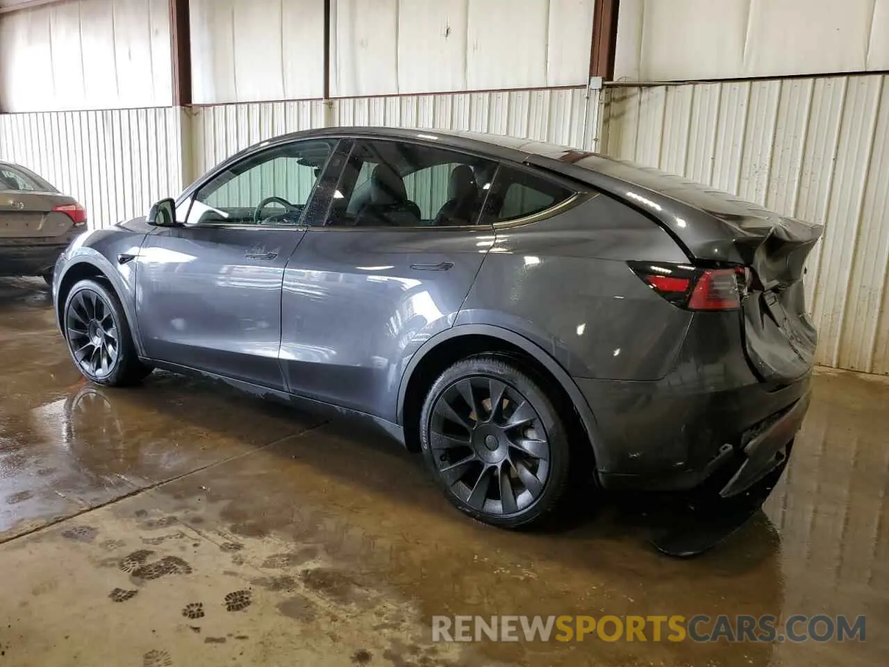2 Photograph of a damaged car 7SAYGDEE0RA260598 TESLA MODEL Y 2024