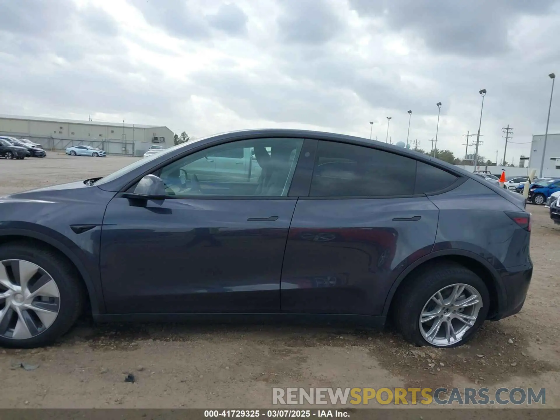 14 Фотография поврежденного автомобиля 7SAYGDEE0RA261489 TESLA MODEL Y 2024