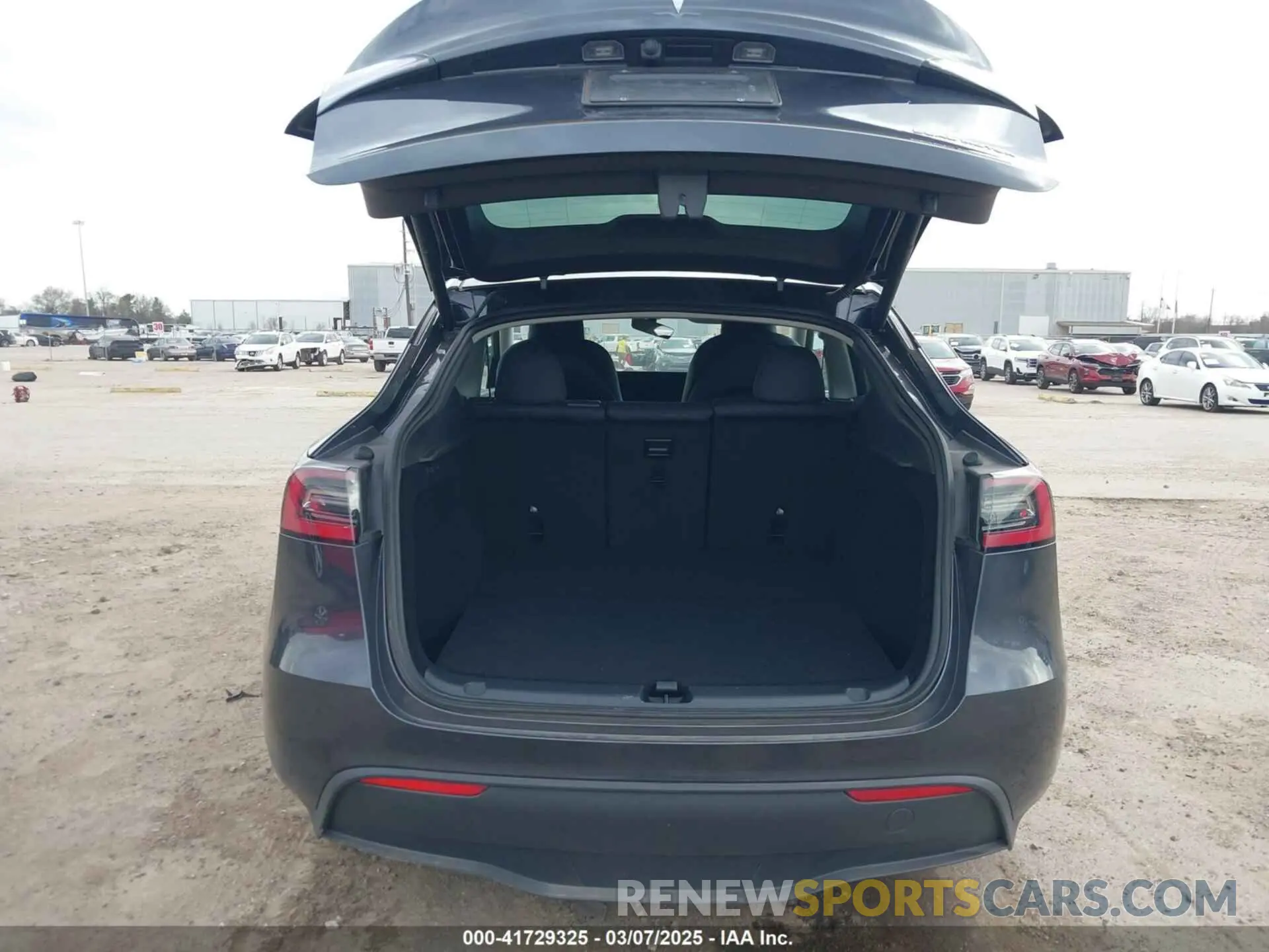 20 Фотография поврежденного автомобиля 7SAYGDEE0RA261489 TESLA MODEL Y 2024