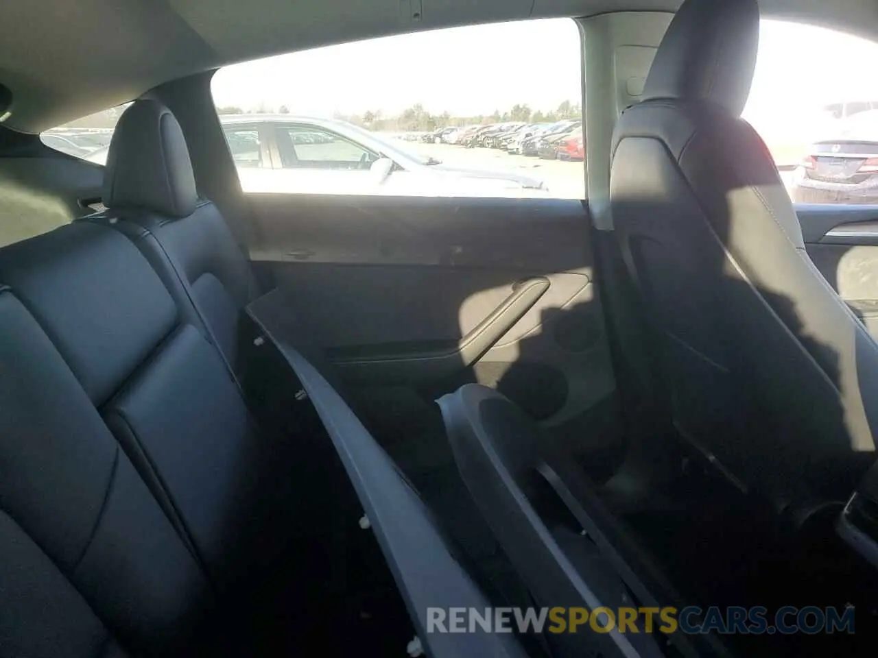 11 Фотография поврежденного автомобиля 7SAYGDEE0RA275960 TESLA MODEL Y 2024