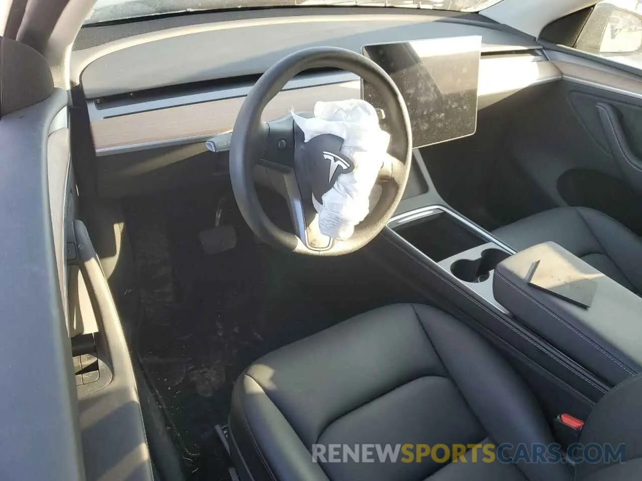 8 Фотография поврежденного автомобиля 7SAYGDEE0RA275960 TESLA MODEL Y 2024