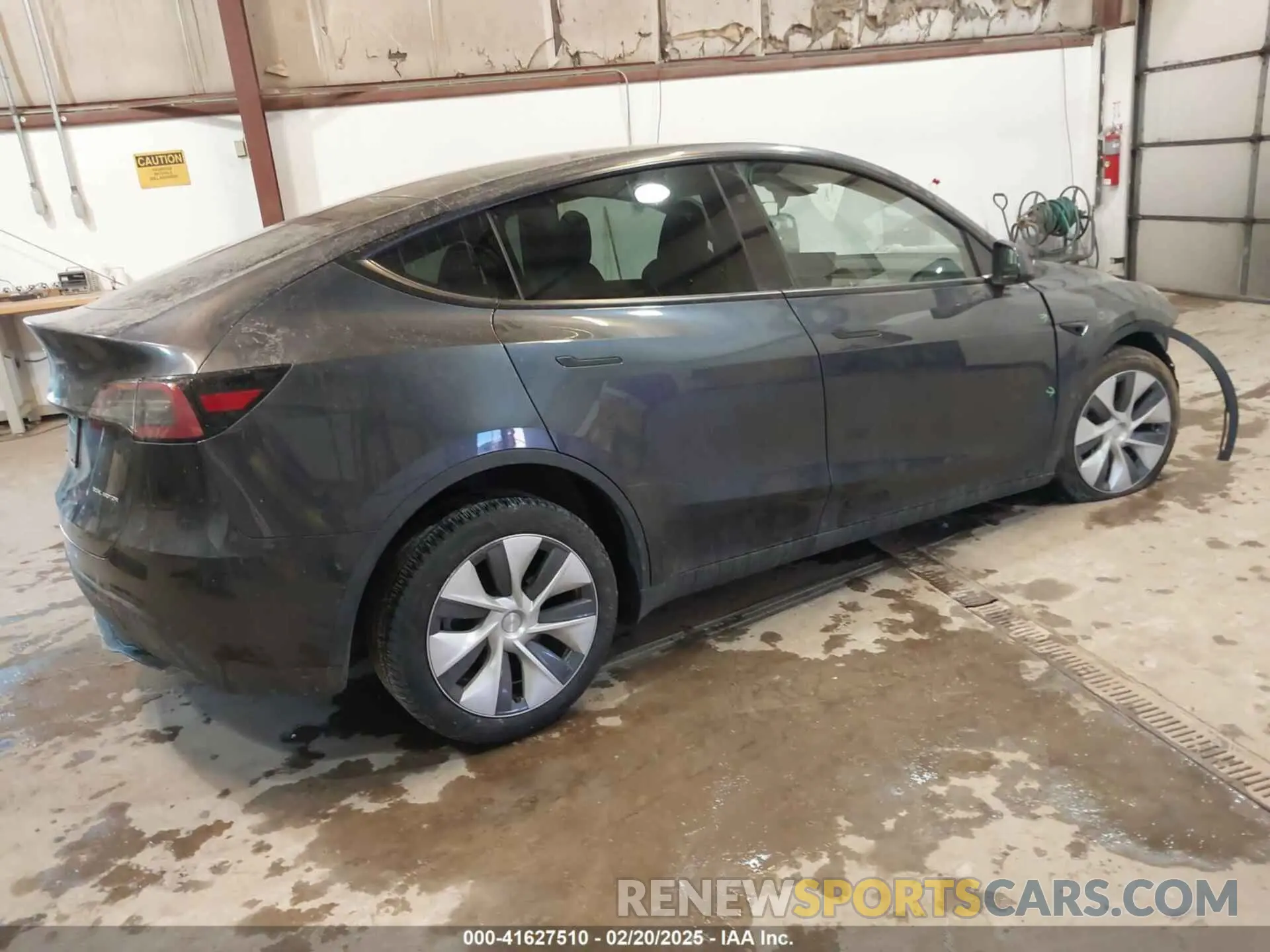 4 Фотография поврежденного автомобиля 7SAYGDEE0RA282634 TESLA MODEL Y 2024