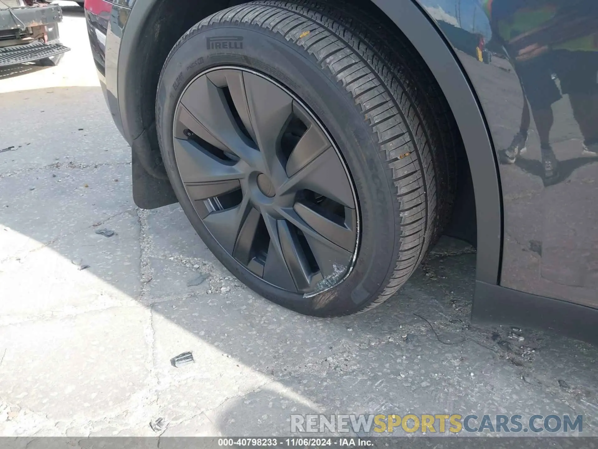 20 Photograph of a damaged car 7SAYGDEE0RA309055 TESLA MODEL Y 2024