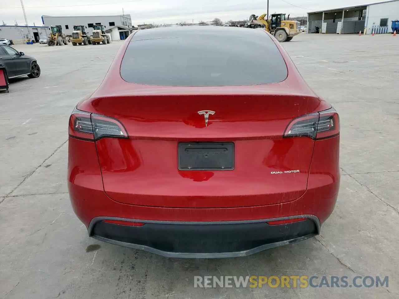 6 Photograph of a damaged car 7SAYGDEE0RA321738 TESLA MODEL Y 2024