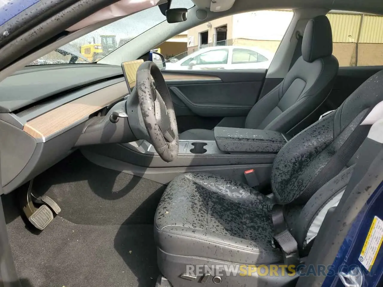 7 Фотография поврежденного автомобиля 7SAYGDEE0RA323893 TESLA MODEL Y 2024