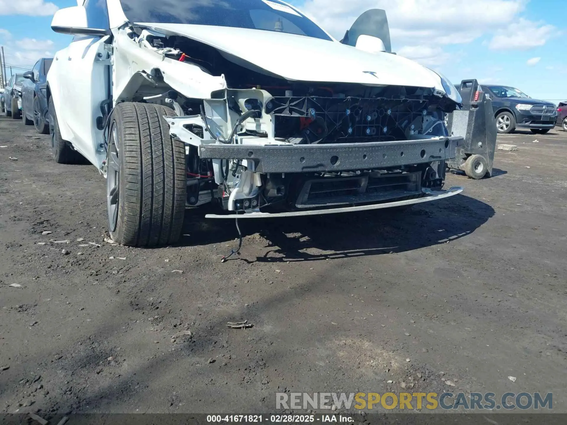 6 Фотография поврежденного автомобиля 7SAYGDEE0RA328091 TESLA MODEL Y 2024