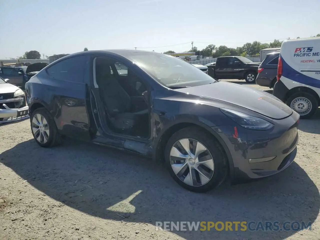4 Фотография поврежденного автомобиля 7SAYGDEE0RF075700 TESLA MODEL Y 2024