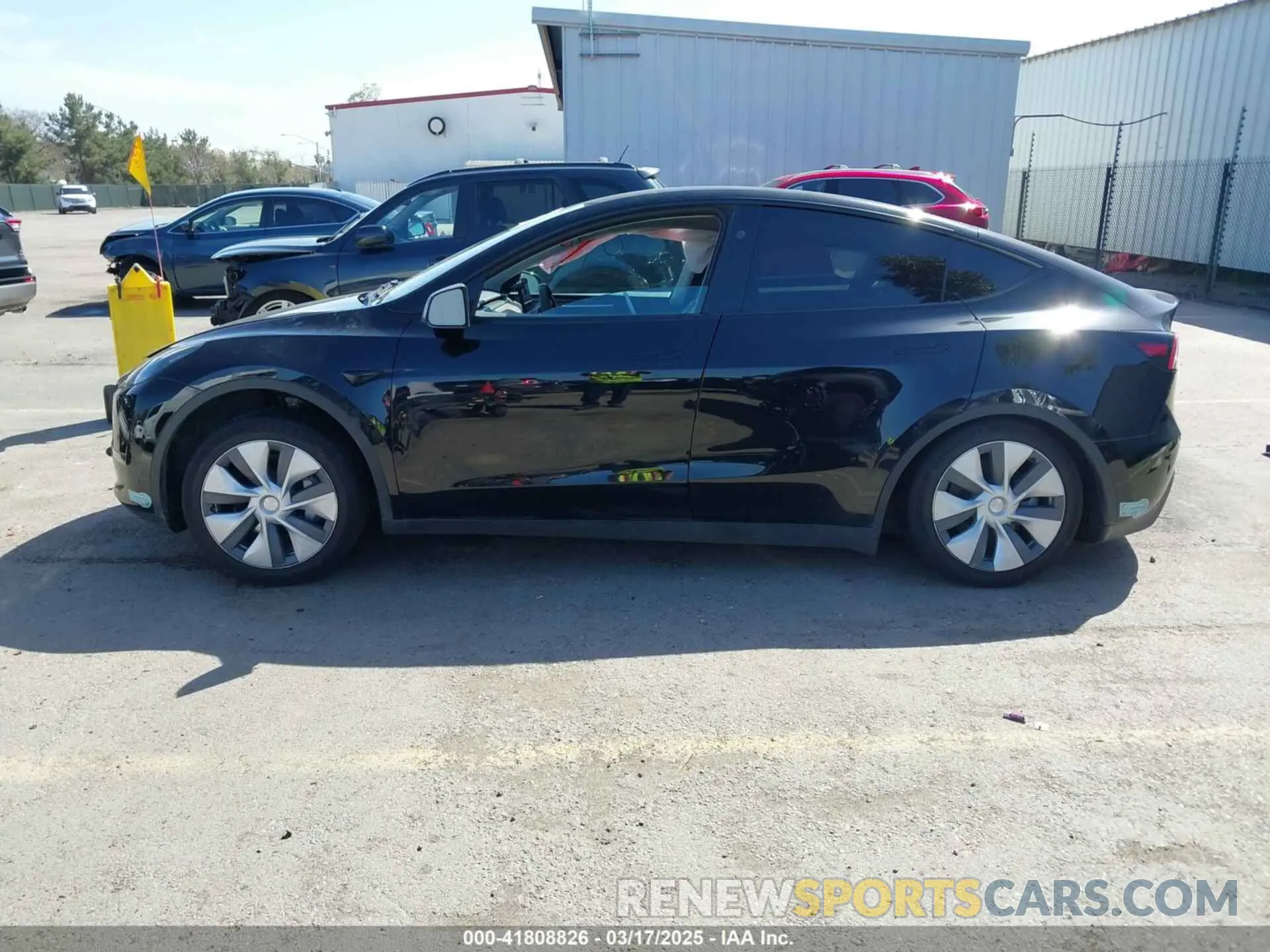 14 Photograph of a damaged car 7SAYGDEE0RF078242 TESLA MODEL Y 2024