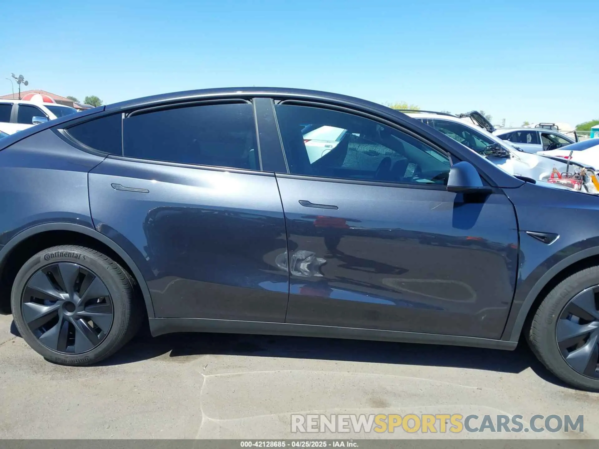 12 Фотография поврежденного автомобиля 7SAYGDEE0RF128802 TESLA MODEL Y 2024