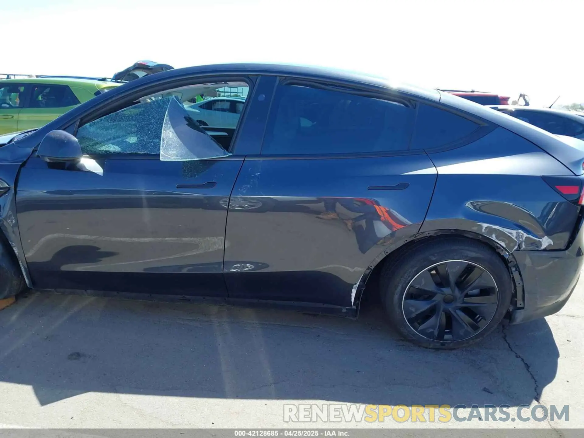 13 Фотография поврежденного автомобиля 7SAYGDEE0RF128802 TESLA MODEL Y 2024