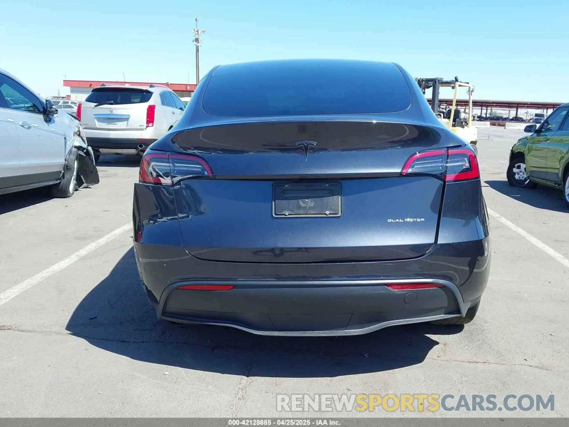 15 Фотография поврежденного автомобиля 7SAYGDEE0RF128802 TESLA MODEL Y 2024