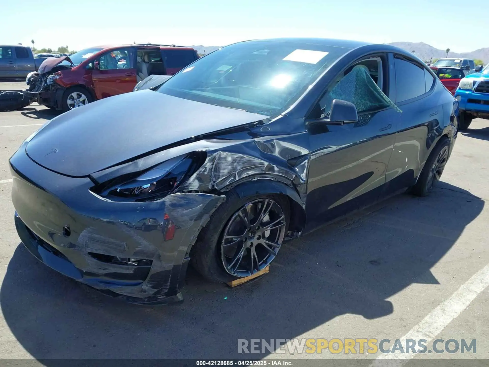 2 Фотография поврежденного автомобиля 7SAYGDEE0RF128802 TESLA MODEL Y 2024