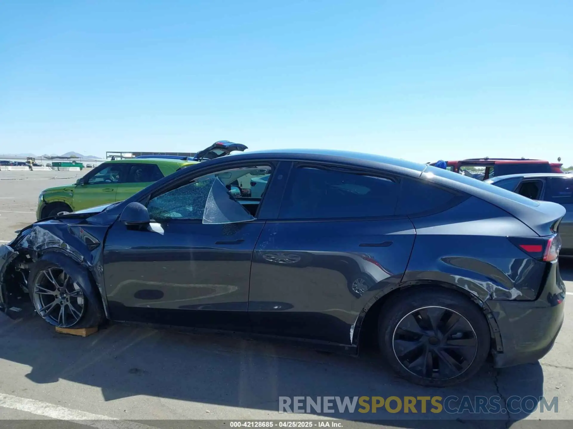 6 Фотография поврежденного автомобиля 7SAYGDEE0RF128802 TESLA MODEL Y 2024