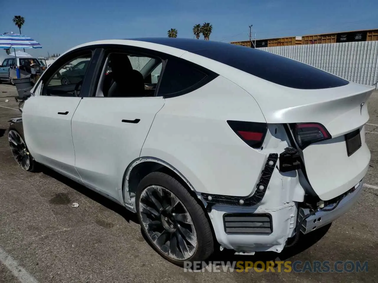 2 Фотография поврежденного автомобиля 7SAYGDEE0RF169236 TESLA MODEL Y 2024
