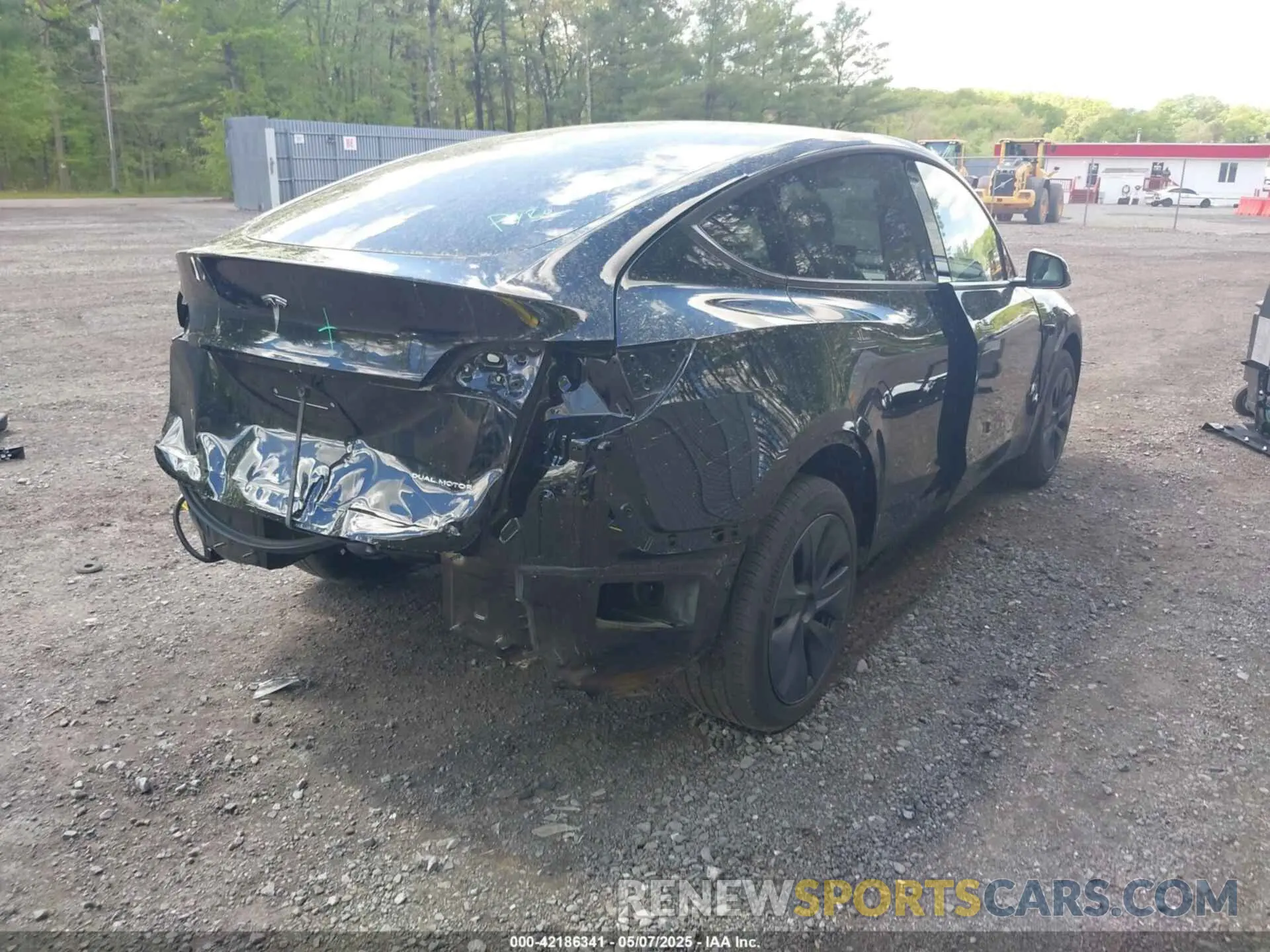 4 Фотография поврежденного автомобиля 7SAYGDEE0RF200291 TESLA MODEL Y 2024