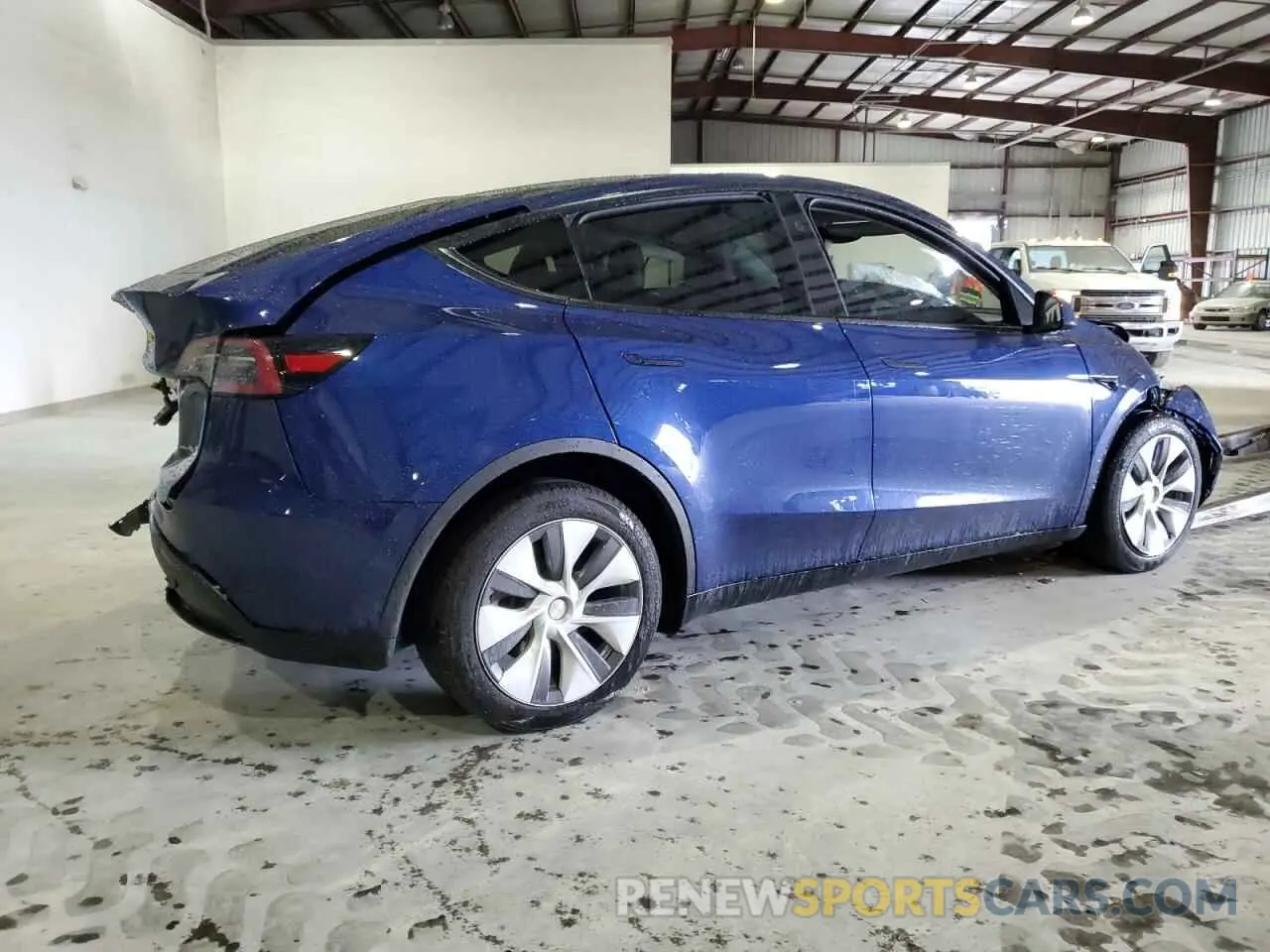 3 Фотография поврежденного автомобиля 7SAYGDEE1RA236035 TESLA MODEL Y 2024