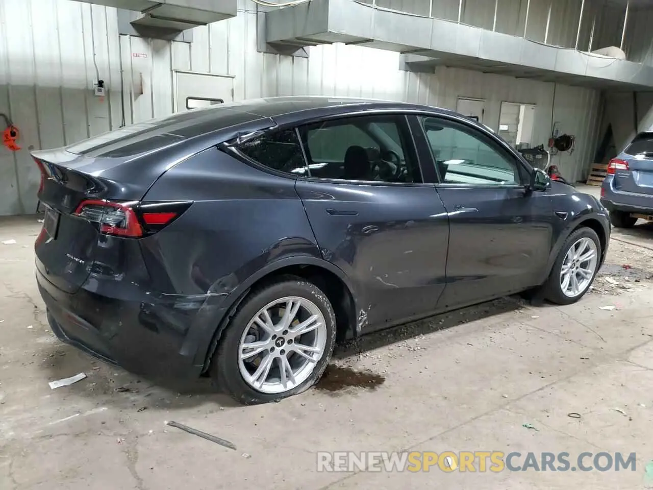 3 Photograph of a damaged car 7SAYGDEE1RA254860 TESLA MODEL Y 2024