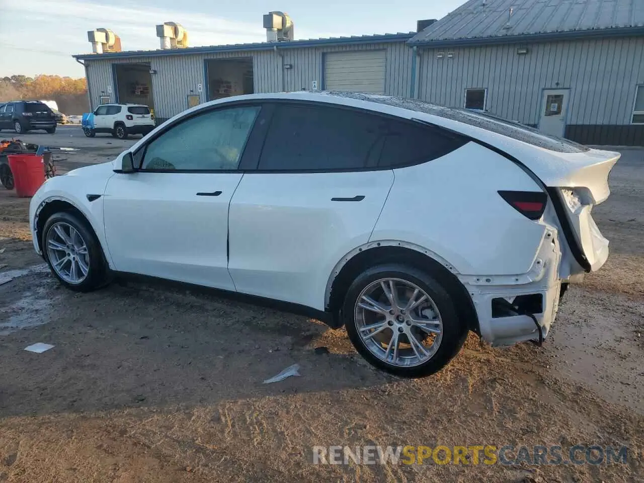 2 Photograph of a damaged car 7SAYGDEE1RA258441 TESLA MODEL Y 2024