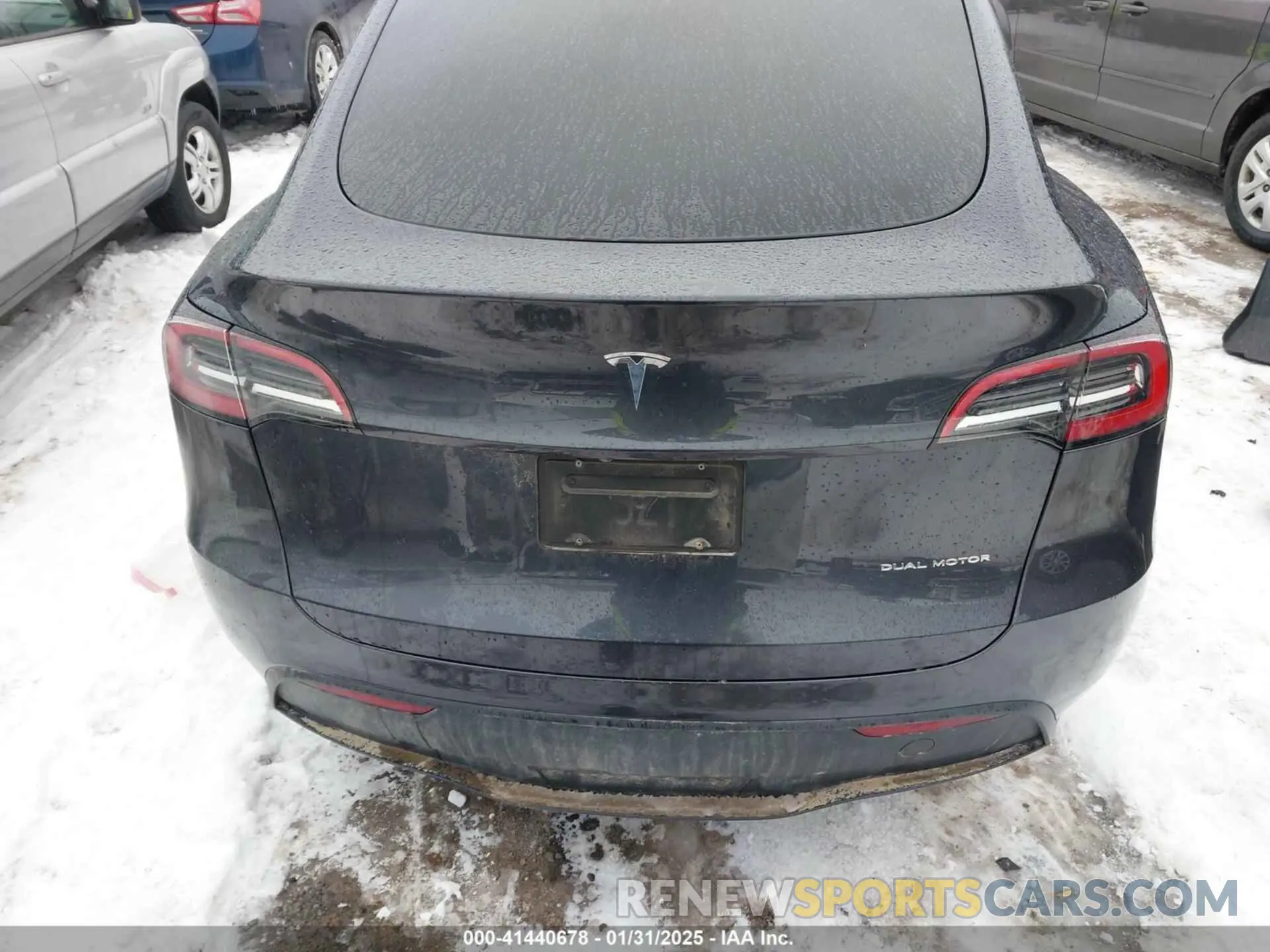 17 Фотография поврежденного автомобиля 7SAYGDEE1RA264546 TESLA MODEL Y 2024