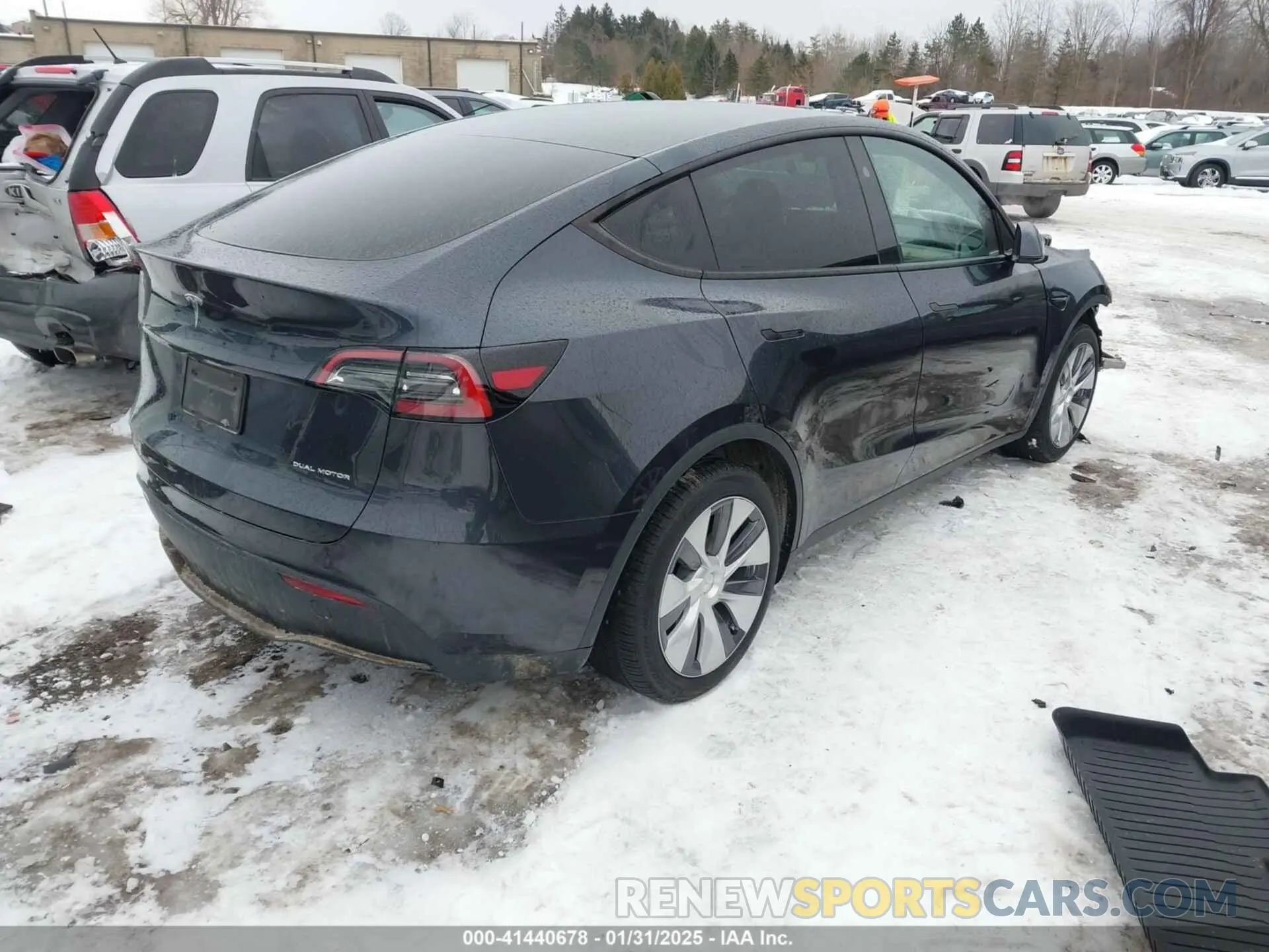 4 Фотография поврежденного автомобиля 7SAYGDEE1RA264546 TESLA MODEL Y 2024