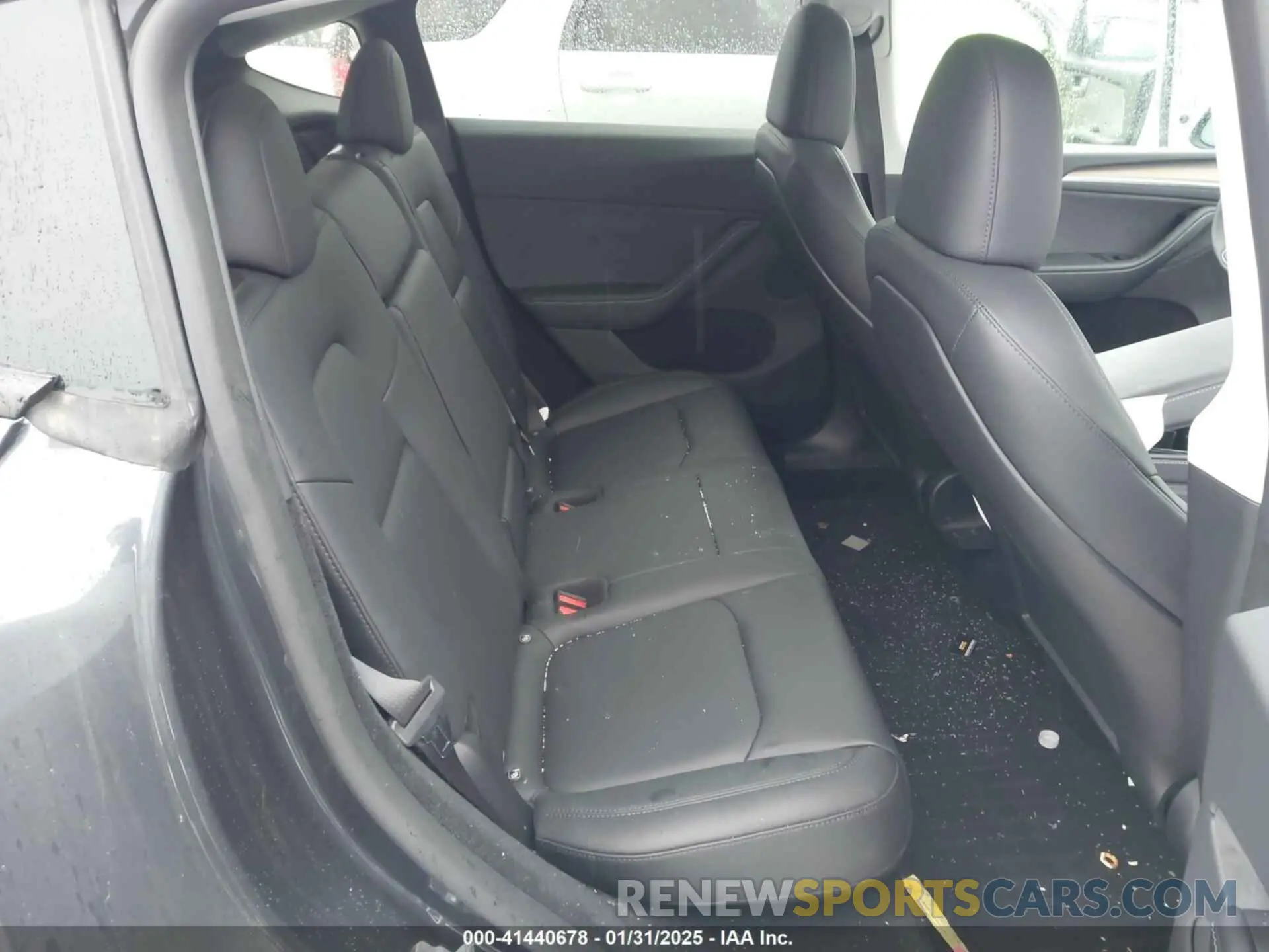8 Фотография поврежденного автомобиля 7SAYGDEE1RA264546 TESLA MODEL Y 2024