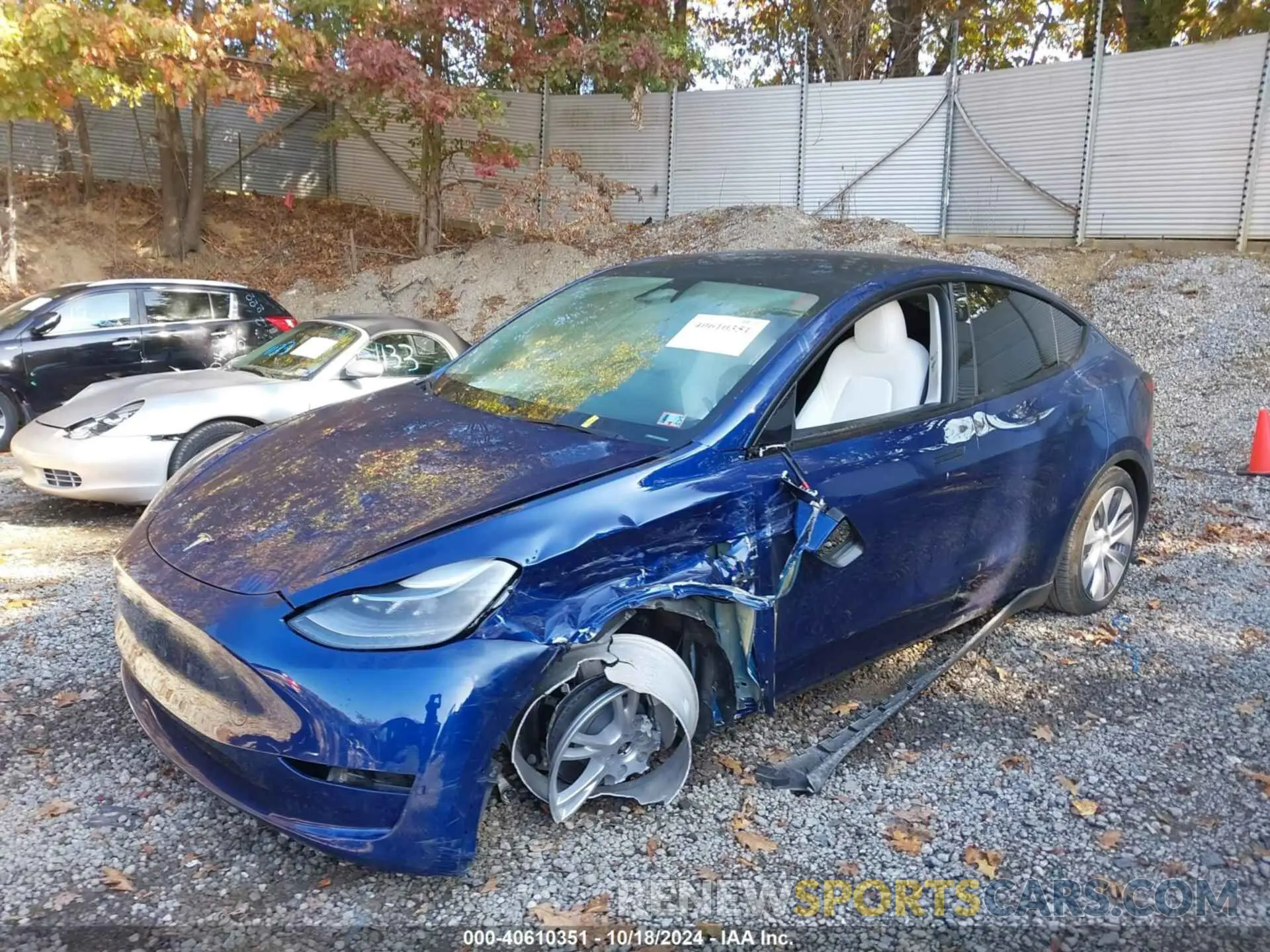 2 Фотография поврежденного автомобиля 7SAYGDEE1RA266328 TESLA MODEL Y 2024