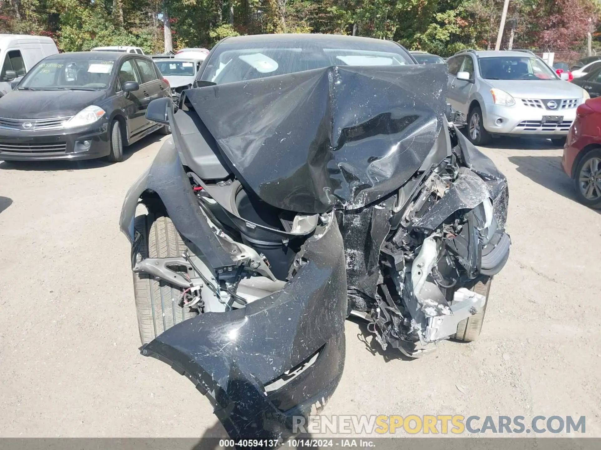 11 Photograph of a damaged car 7SAYGDEE1RA322705 TESLA MODEL Y 2024
