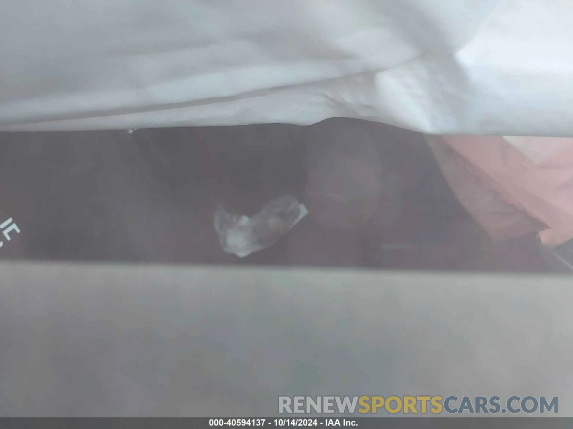 8 Photograph of a damaged car 7SAYGDEE1RA322705 TESLA MODEL Y 2024