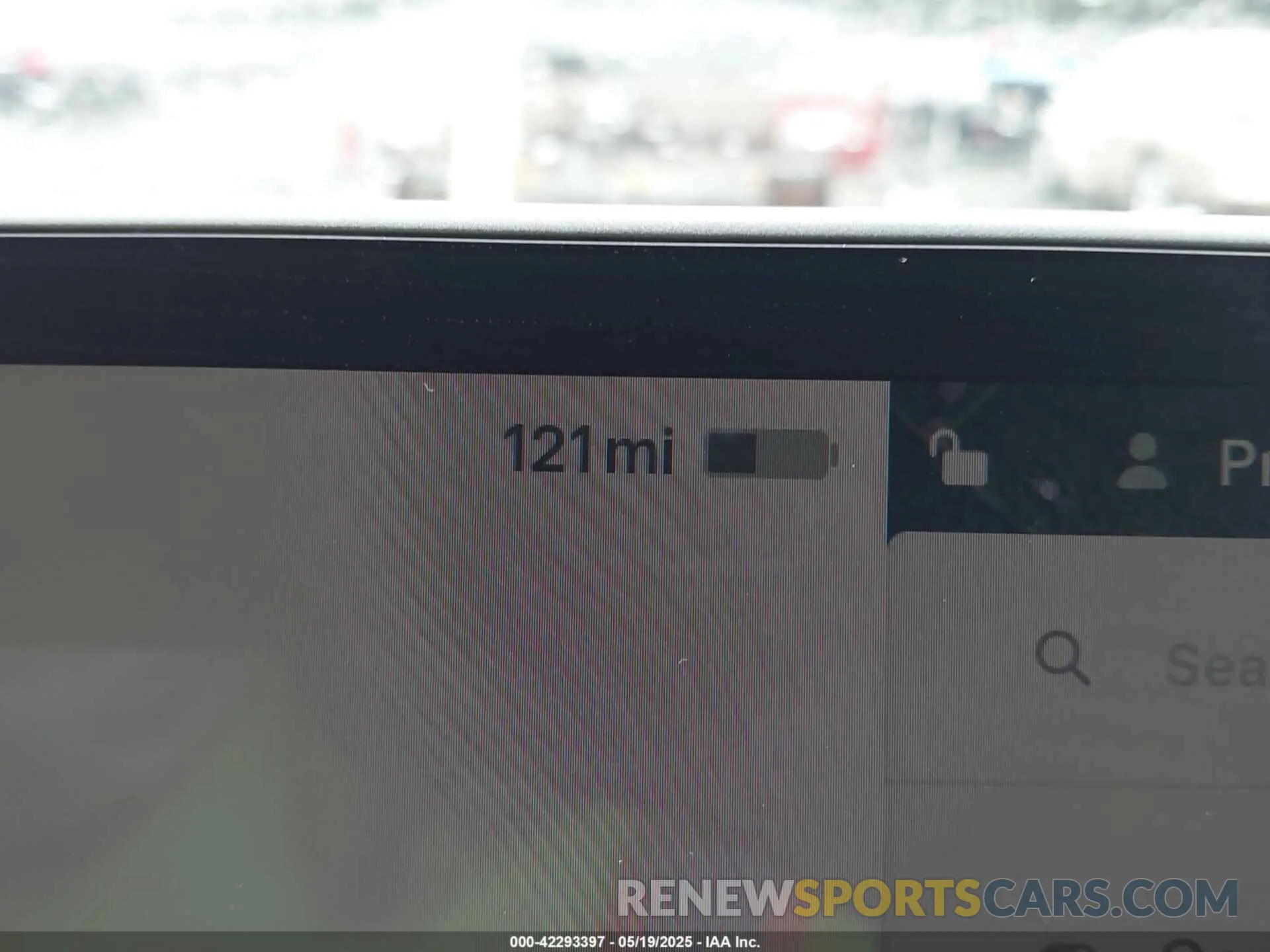 17 Photograph of a damaged car 7SAYGDEE1RF033066 TESLA MODEL Y 2024