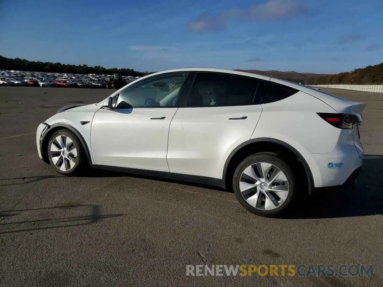 2 Фотография поврежденного автомобиля 7SAYGDEE1RF036260 TESLA MODEL Y 2024