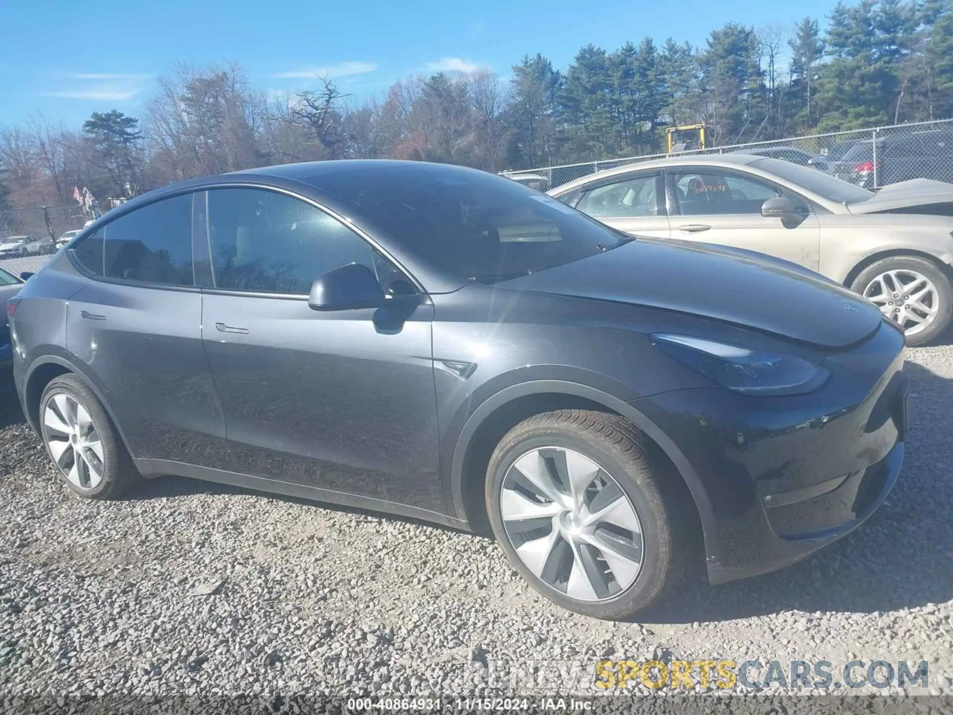 12 Photograph of a damaged car 7SAYGDEE1RF036873 TESLA MODEL Y 2024