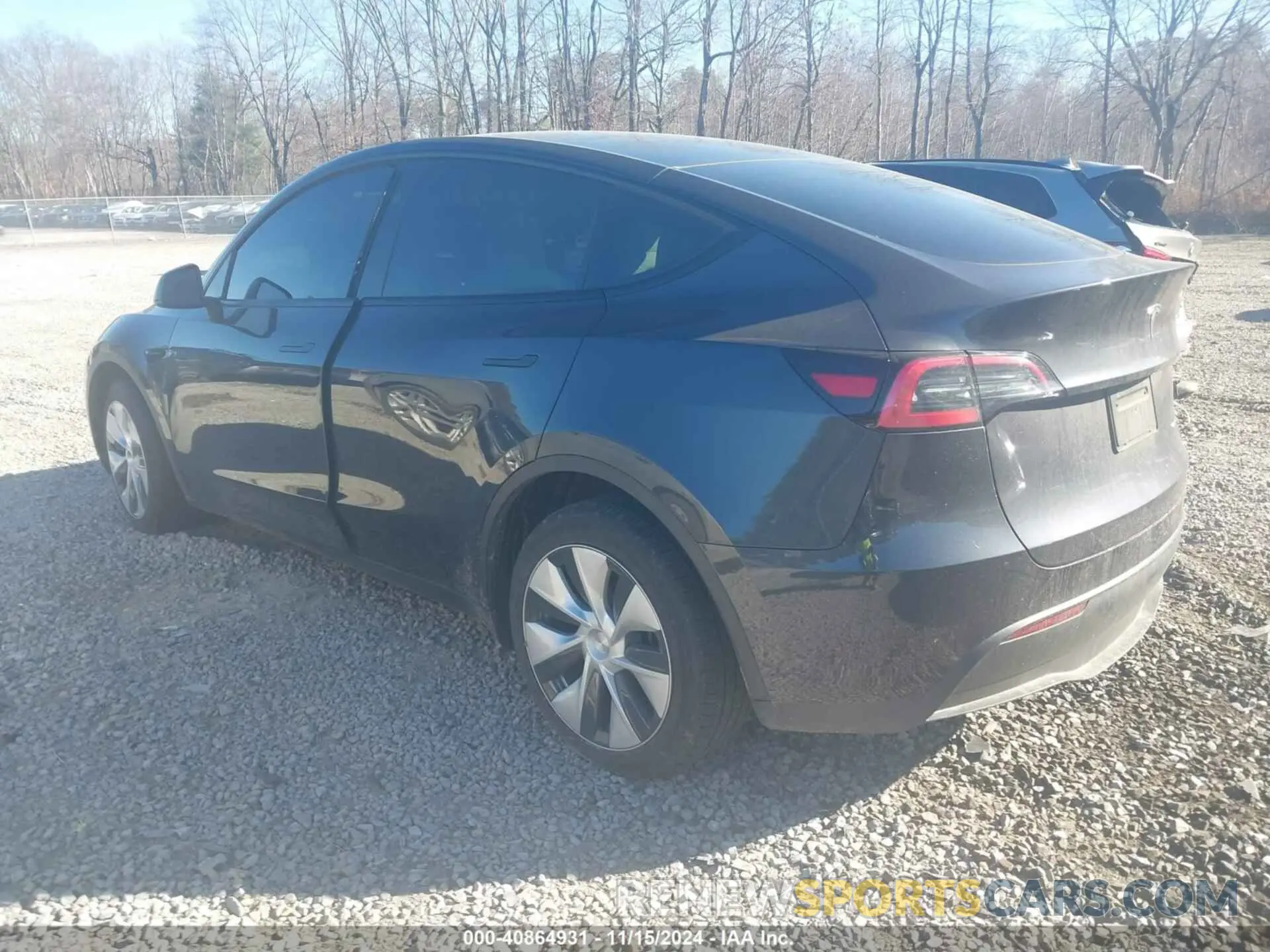 2 Photograph of a damaged car 7SAYGDEE1RF036873 TESLA MODEL Y 2024