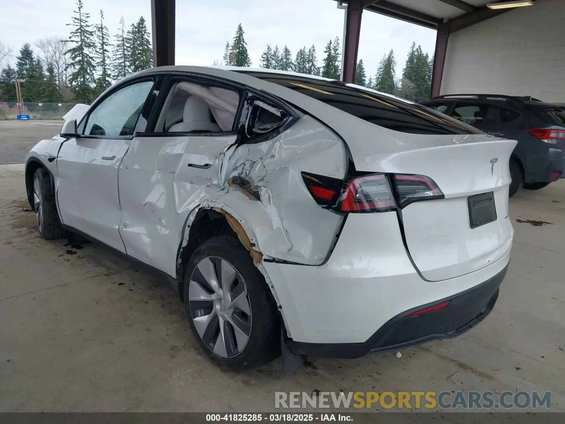 3 Фотография поврежденного автомобиля 7SAYGDEE1RF047064 TESLA MODEL Y 2024