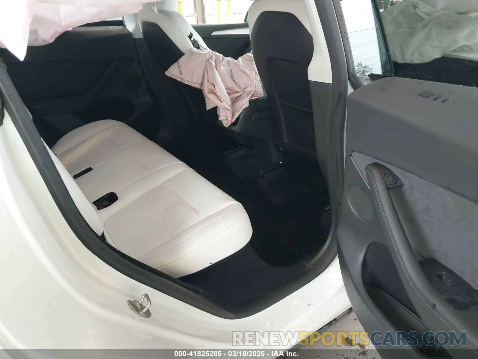 8 Фотография поврежденного автомобиля 7SAYGDEE1RF047064 TESLA MODEL Y 2024